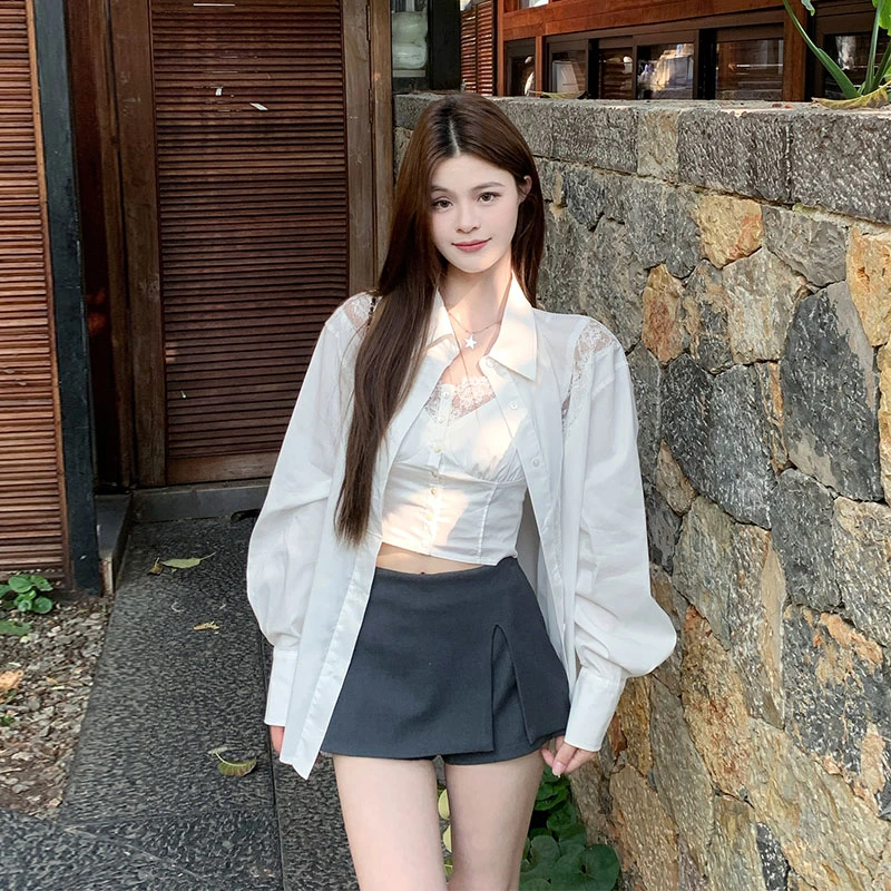 夏季新款时尚休闲风蕾丝拼接衬衣外套+性感吊带+灰色裙裤三件套装