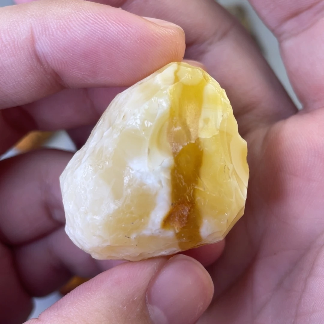 定制琥珀天然琥珀