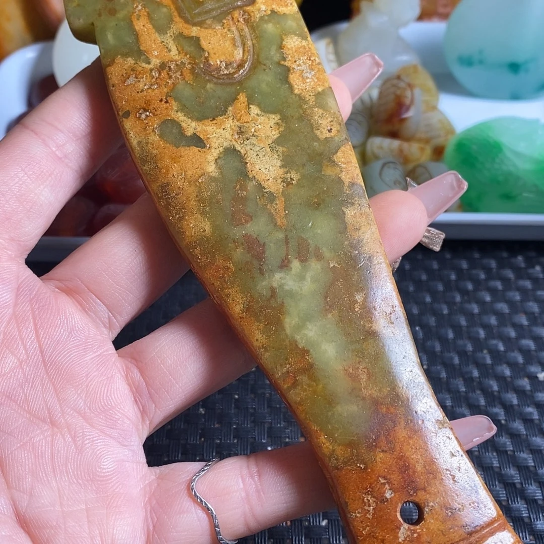 岫玉未镶嵌珠宝奇石