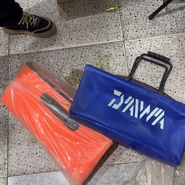 收纳袋随机发两个！！！！