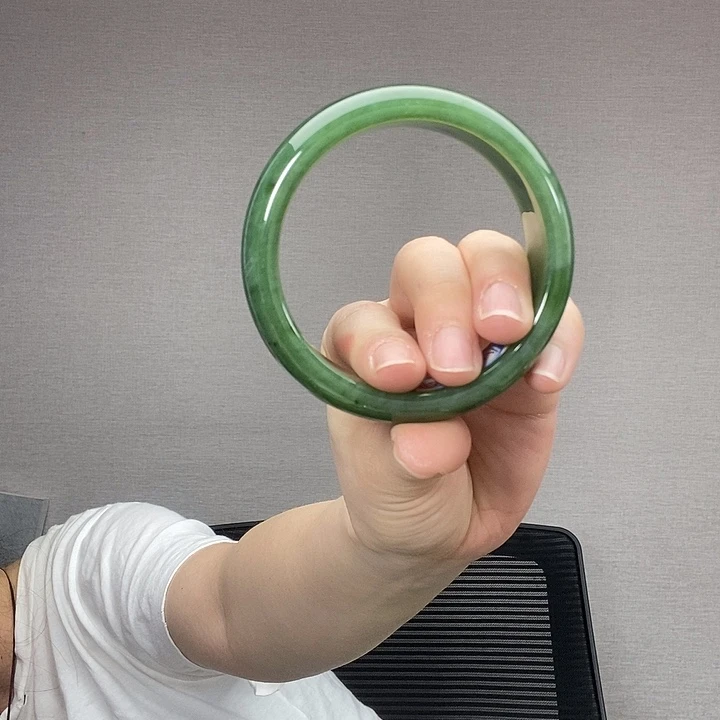 仁***）和田玉未镶嵌手镯