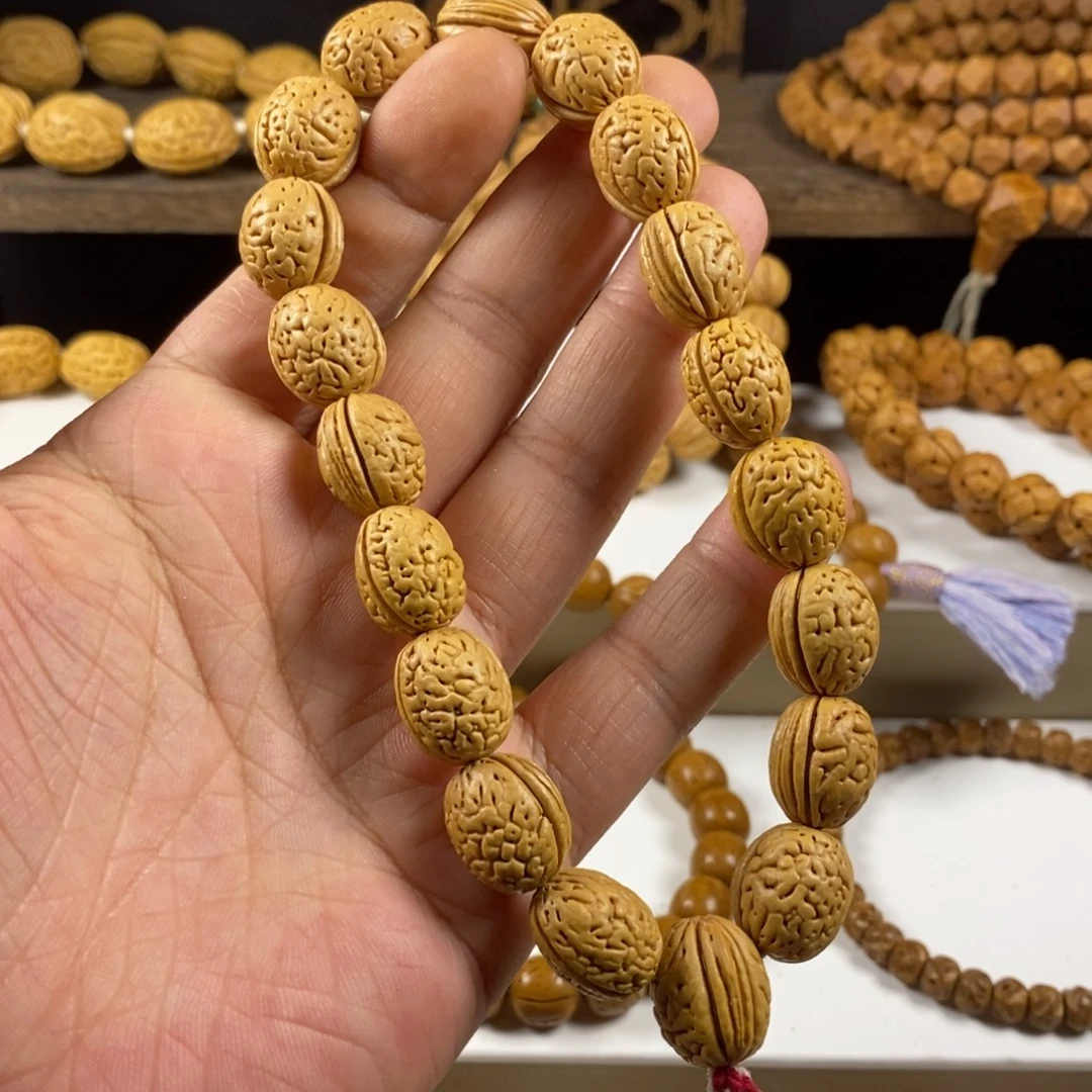 小***❂吊坠桃核沈阳钱袋子原皮手持