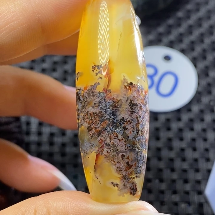 未镶嵌颈饰玛瑙/玉髓西**仔