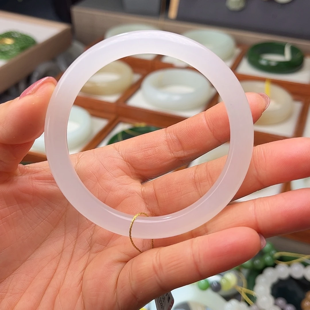 和田玉未镶嵌手镯58