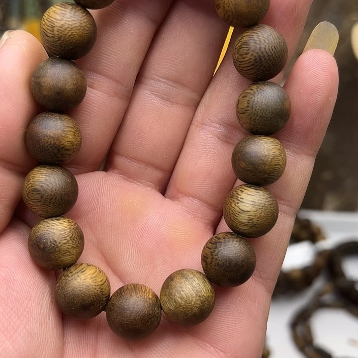 ****礼手串沉香乌身圆叶卡1.3单圈多样发一