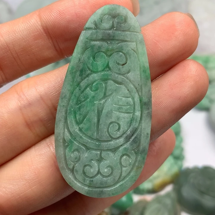 定制翡翠未镶嵌翡翠