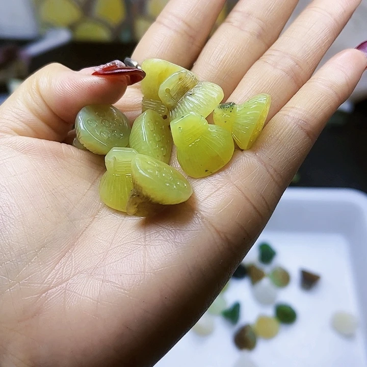 和田玉（糖玉）珠宝半成品未镶嵌