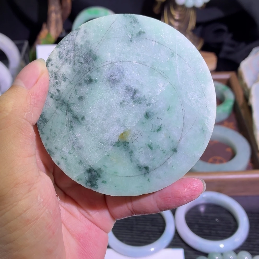 定制翡翠未镶嵌一个镯位