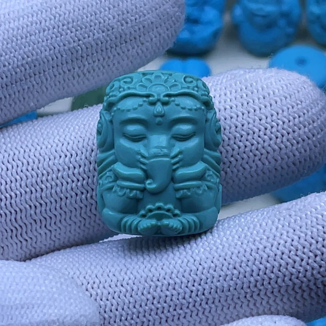 绿松石未镶嵌天然原矿绿松石雕件
