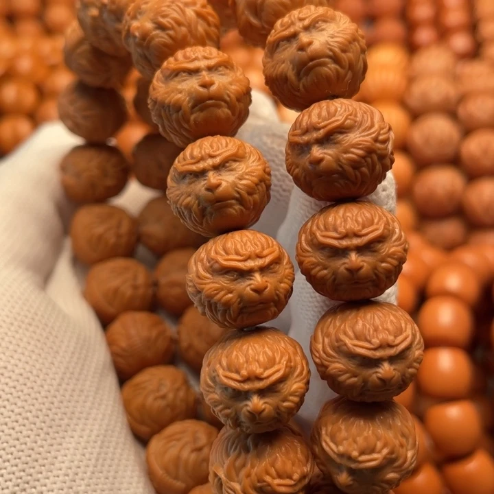 猴头核桃吊坠R****「斗战胜佛