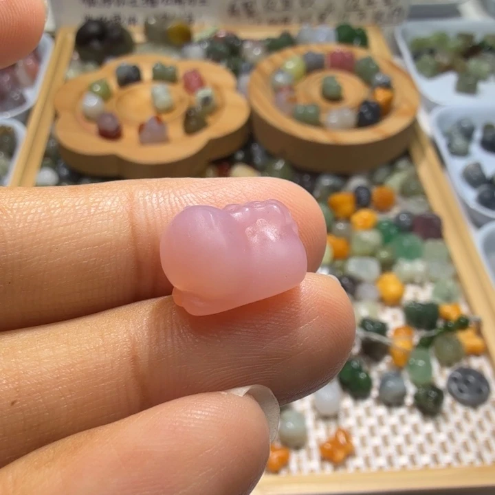 和田玉未镶嵌珠宝半成品