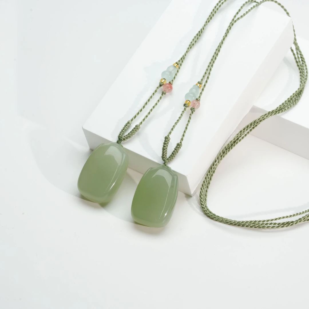 【小北严选】和田玉吊坠约19*28mm带绳【多样性发一件】-BH14X468