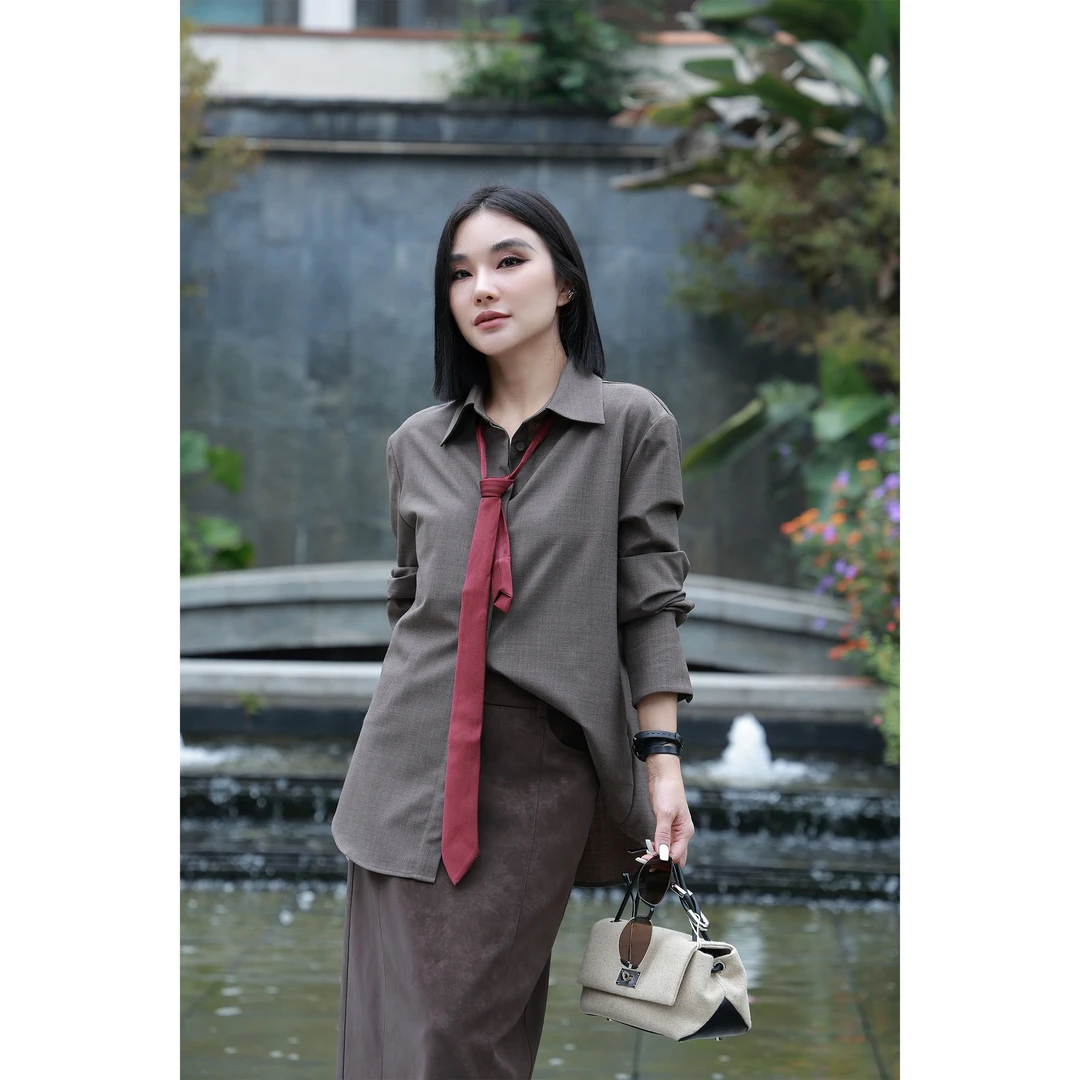 【妙妙精选】HUANGNAJI复古翻领时尚气质设计感羊毛衬衫2118