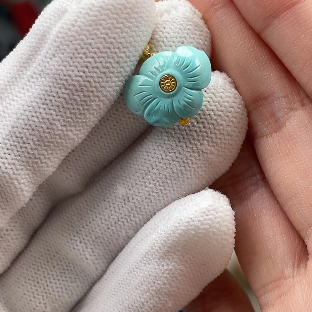 绿松石未镶嵌挂件