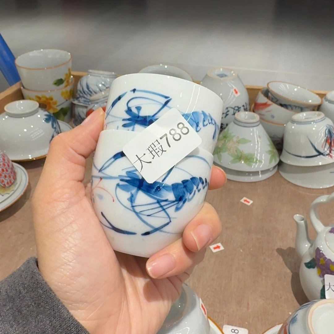 釉下手绘茶具微瑕