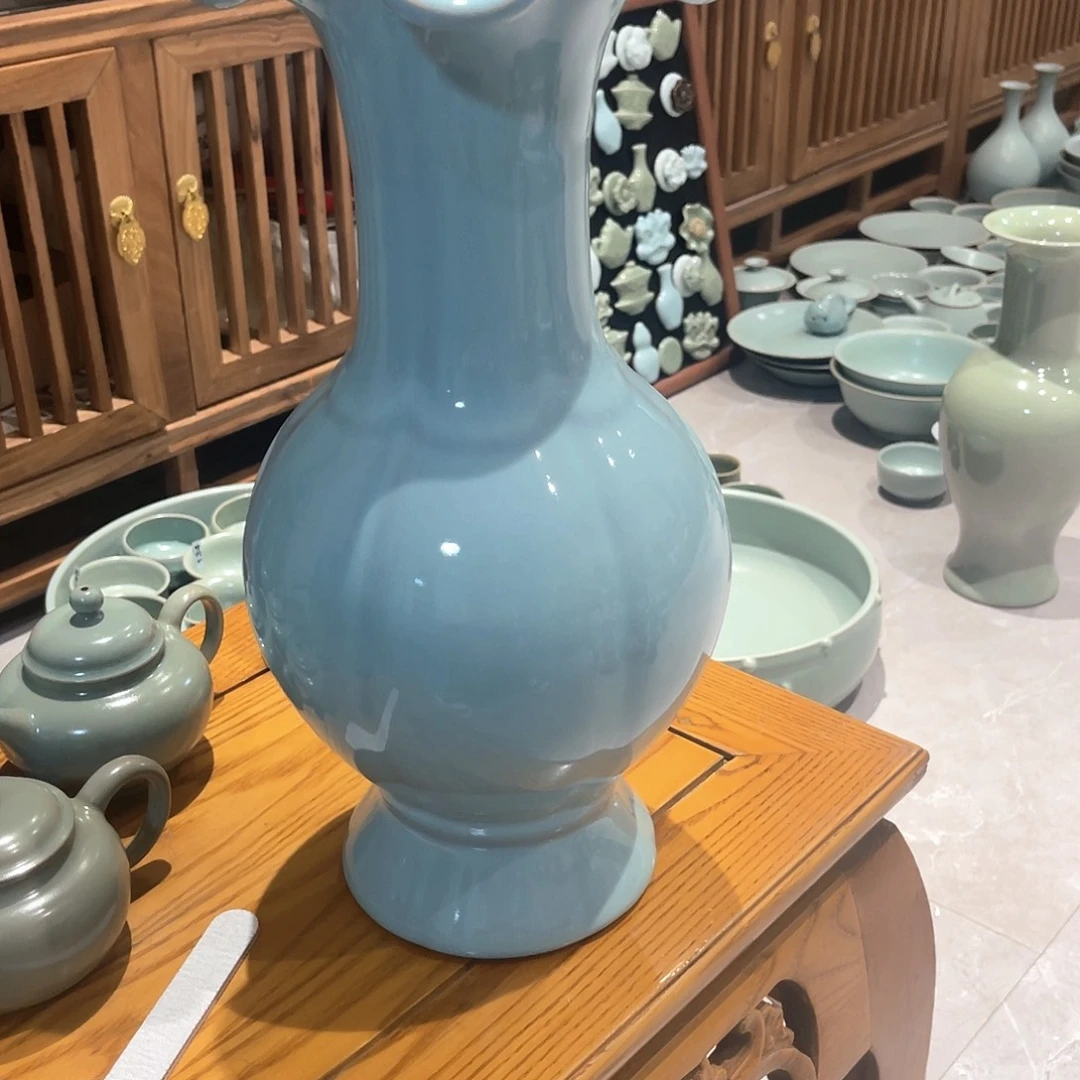 不***语杯子仿古的风格也有着不同以往独特风