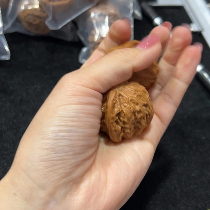 猴头核桃吊坠磨盘52