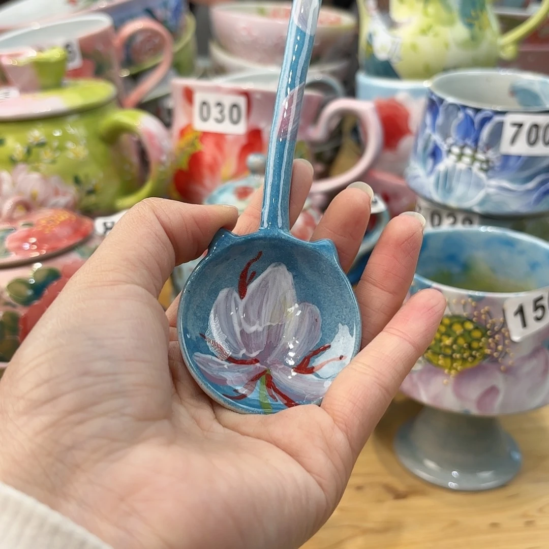 瓷片兔兔嘎嘎嘎好