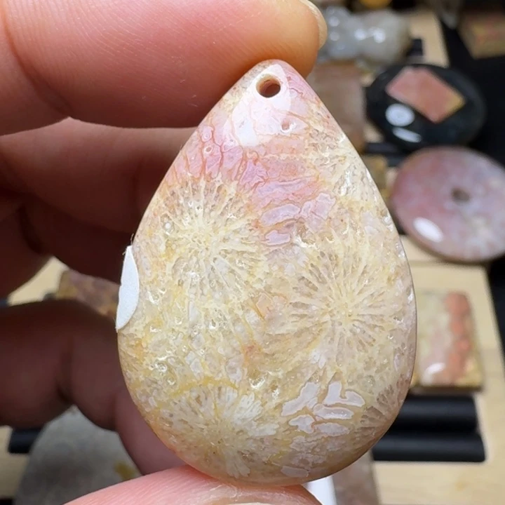 硅化玉未镶嵌纯天然色有机玉石保真色