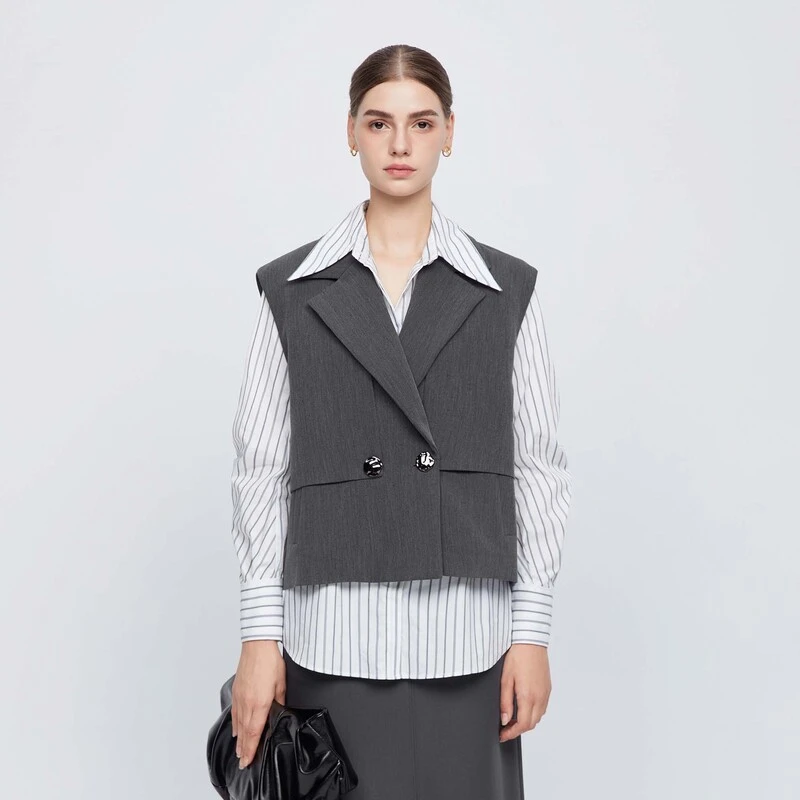 【百城万象】圣迪奥时尚OL风西装领百搭双排扣短款马甲S243Z1601