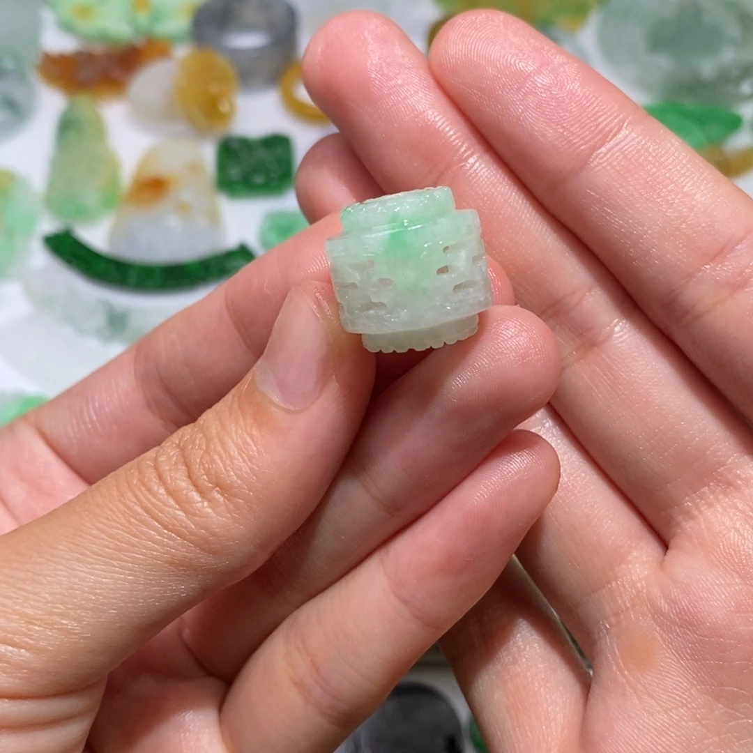 定制翡翠未镶嵌珠子