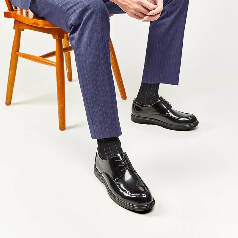 商务德比鞋男款正装皮鞋英伦风休闲皮鞋男士漆皮亮面皮鞋通勤皮鞋