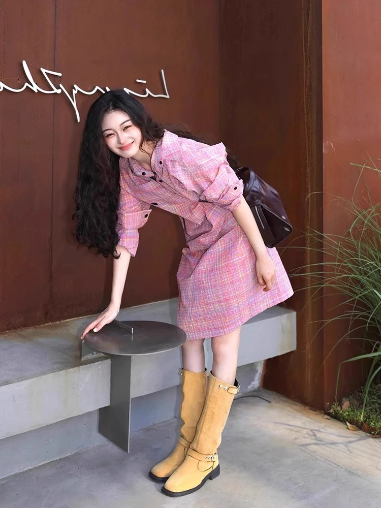 2025夏季多巴胺粉色格纹衬衫连衣裙女设计感干练气质中长款裙子