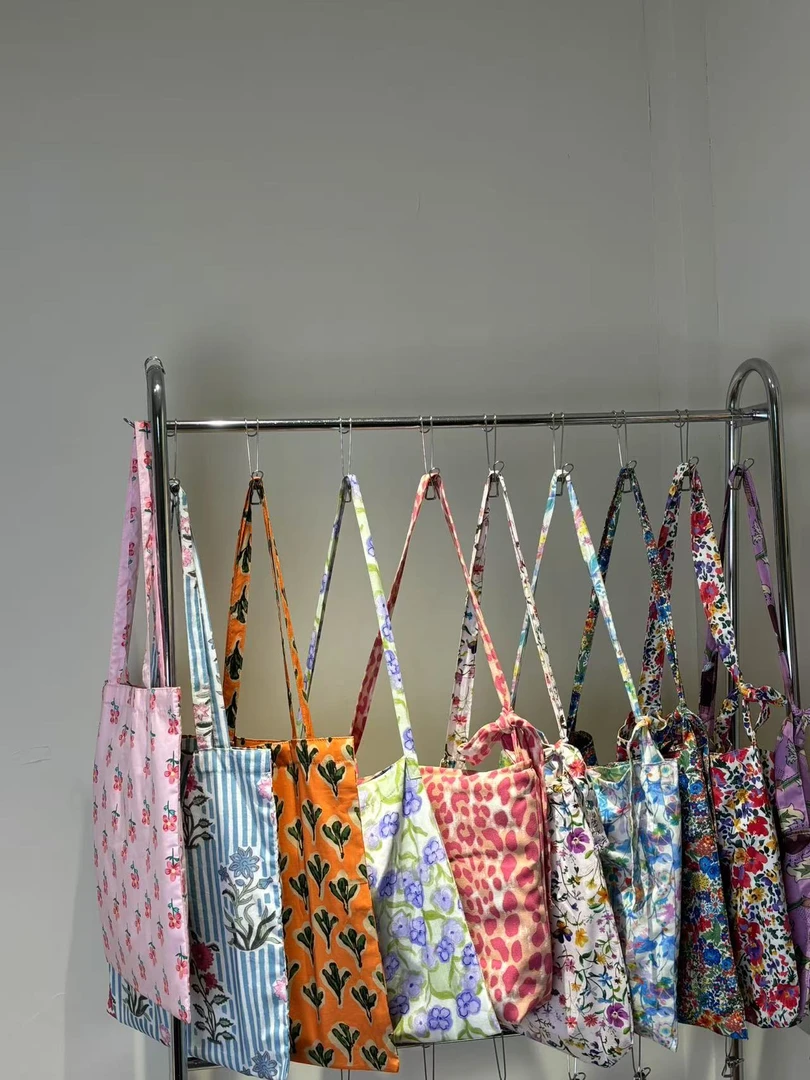 碎花袋—法式印花单肩轻便斜挎碎花包中号百搭复古帆布清新包包女