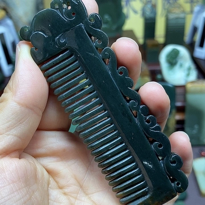 岫岩河磨玉（透闪石质玉）未镶嵌把件