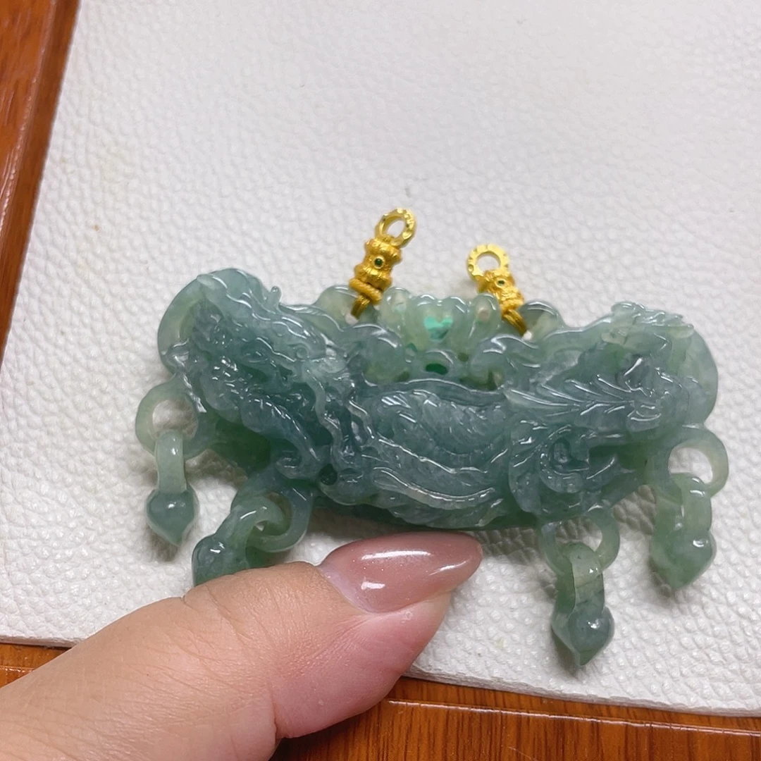 翡翠未镶嵌颈饰四拉环龙凤锁