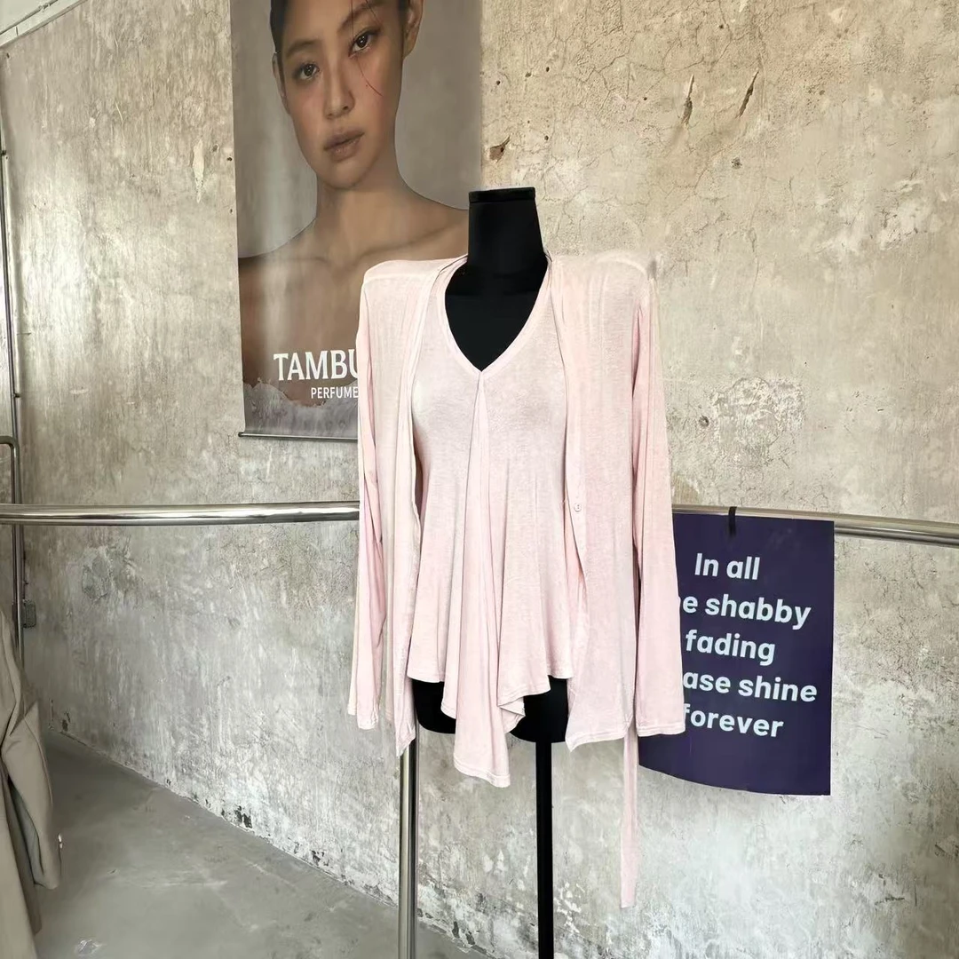 PEIPEI【北岛之恋】新款初秋气质温柔纯欲挂脖不规则下摆显瘦套装