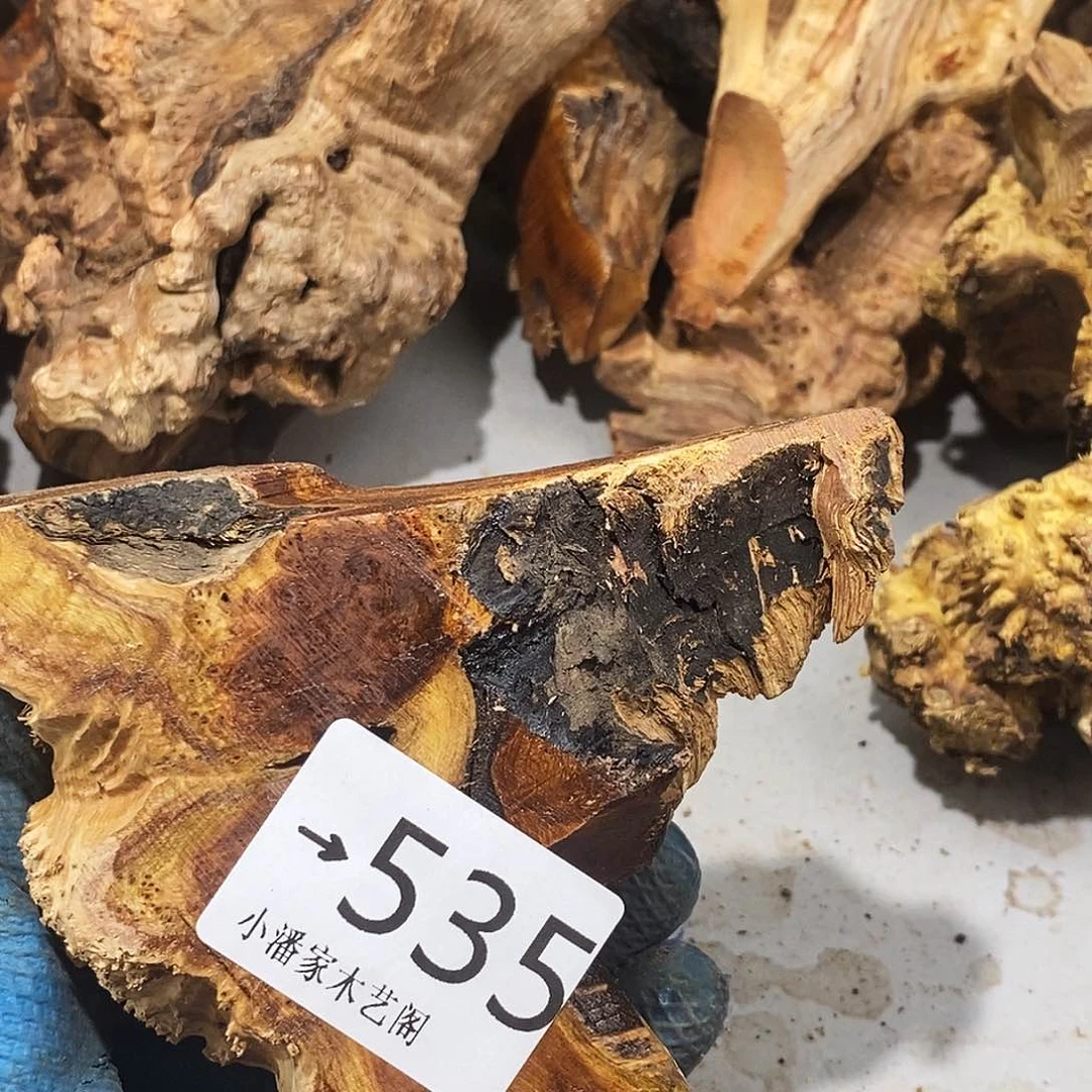 香榧木依**。麻梨疙瘩……