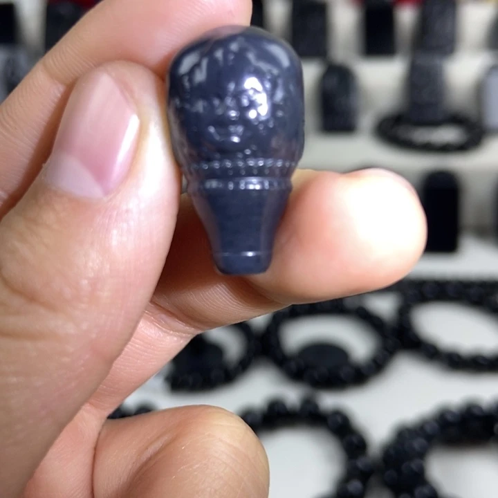 和田玉（墨玉）未镶嵌颈饰三通