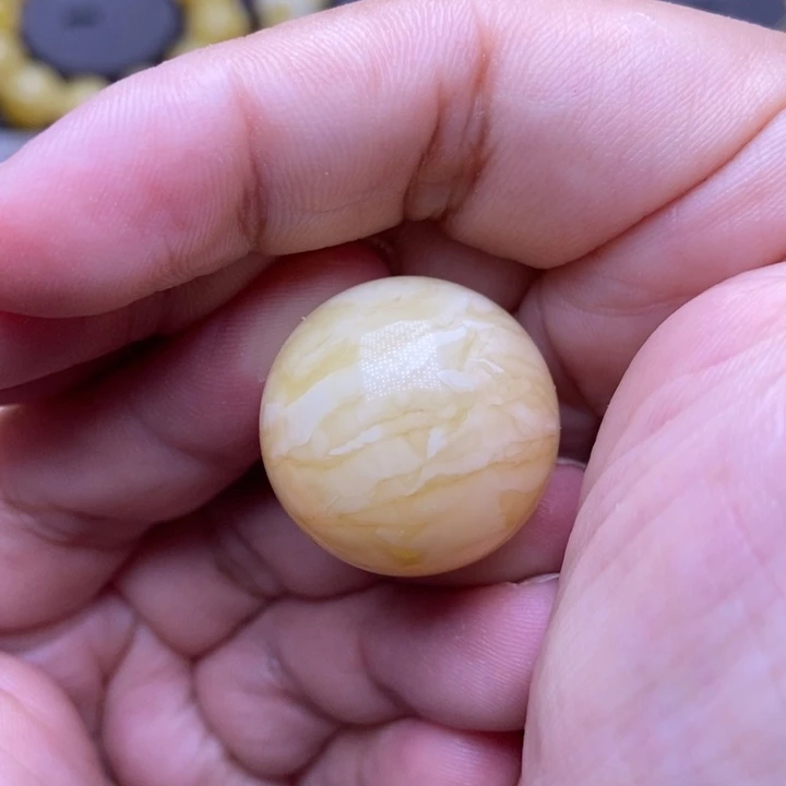 未镶嵌琥珀裸石蜜蜡40