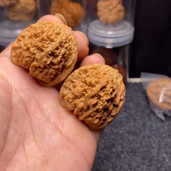 文玩核桃吊坠39全品满天星