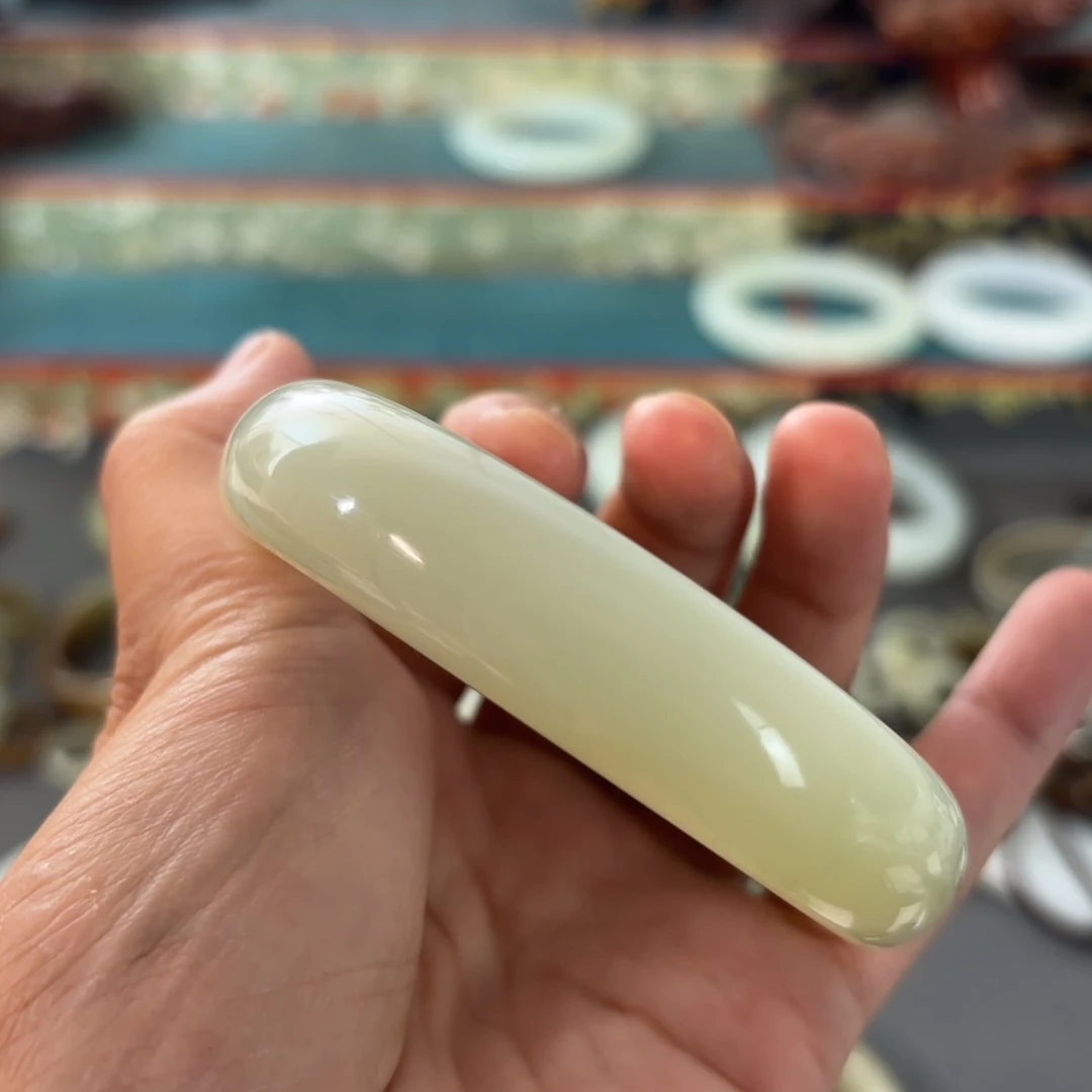和田玉（糖玉）未镶嵌颈饰返****丶