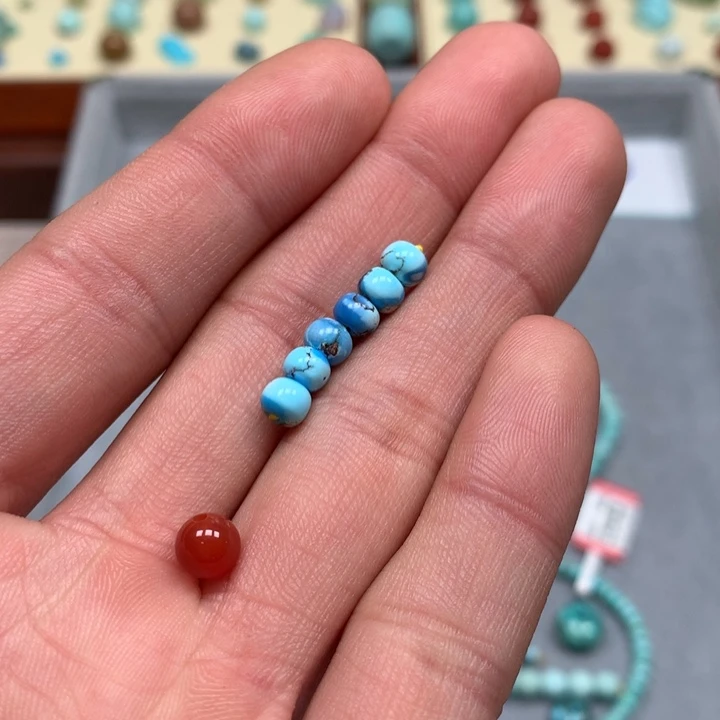 南红玛瑙配饰未镶嵌