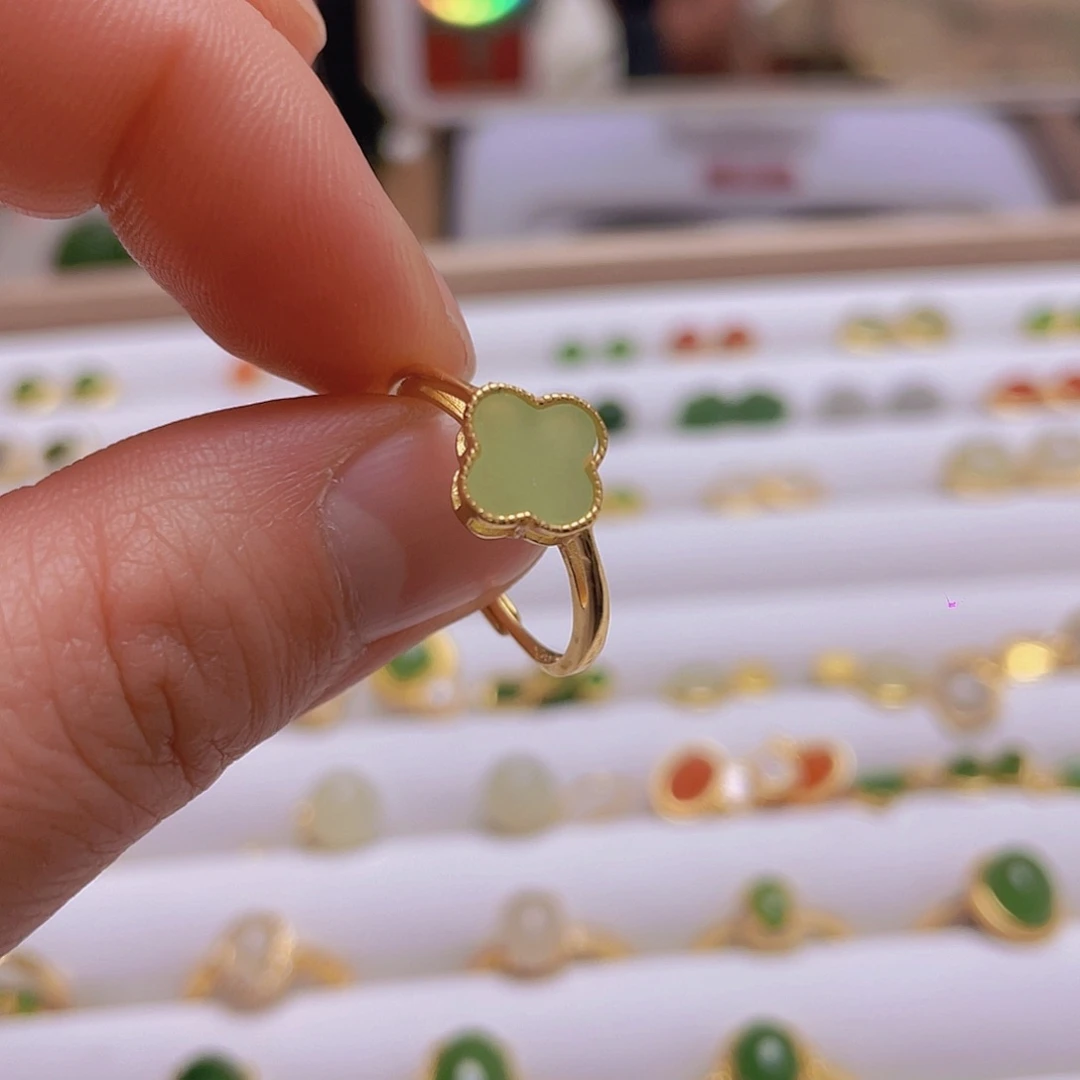 和田玉戒指银S925镀金镶嵌