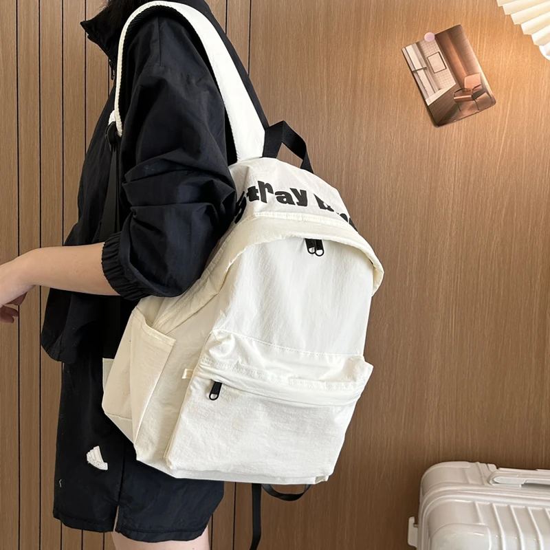 简约通勤双肩包女背包健身旅行轻便防水包大容量电脑包大学生书包