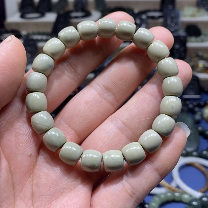 和田玉未镶嵌手链