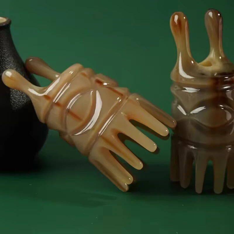 精品牛角鼻刮头部按摩梳头疗筒梳防脱按摩头皮肩颈洗头梳宽齿加厚