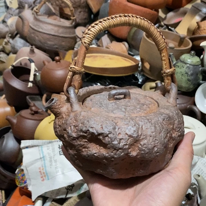 瓷片荷花的小秘密是否还有一个月