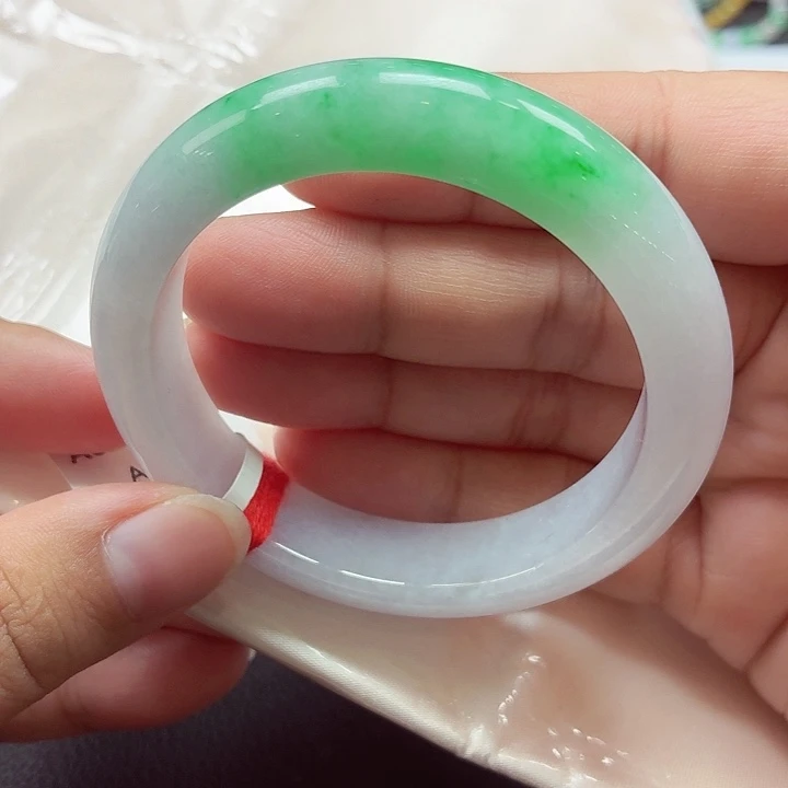 翡翠未镶嵌手镯天然缅甸A货翡翠