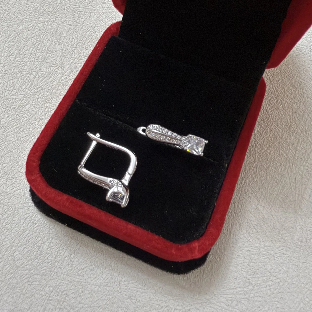 925银耳饰 ·  复古   耳环  前面两拍“镶钻