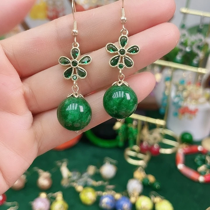 石英质玉合金耳钉