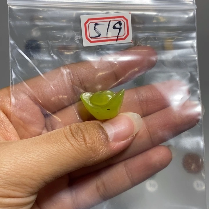 蛇纹石玉颈饰未镶嵌临****n