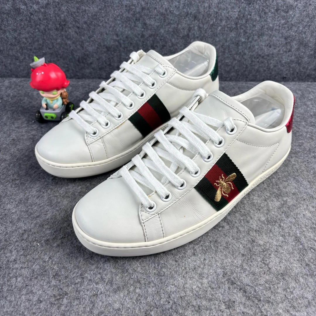95新 GUCCI/古驰 ACE蜜蜂刺绣小白鞋 35.5码 YLP1714