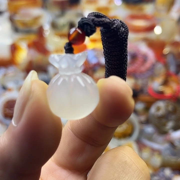 玛瑙/玉髓未镶嵌吊坠(不含链)