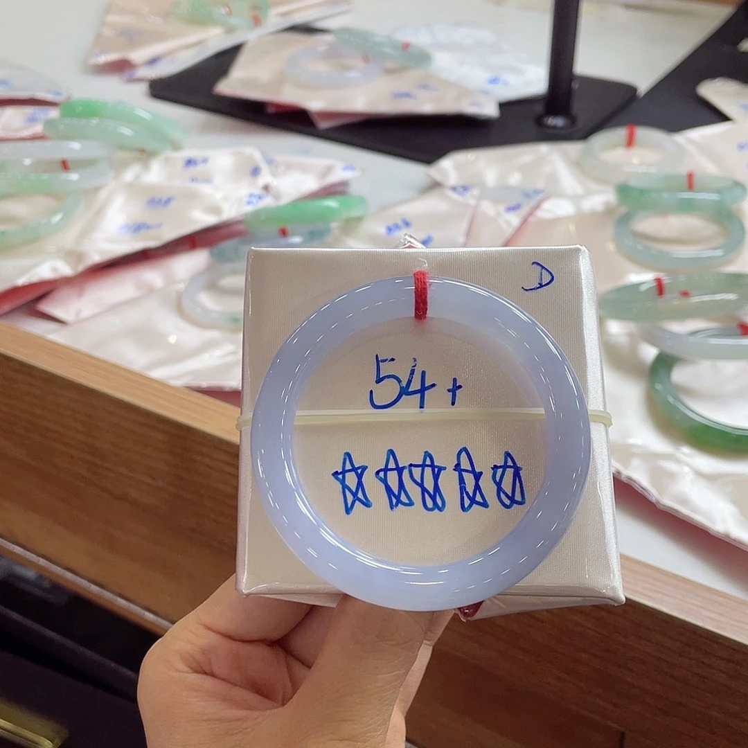 翡翠未镶嵌手镯69 号链接