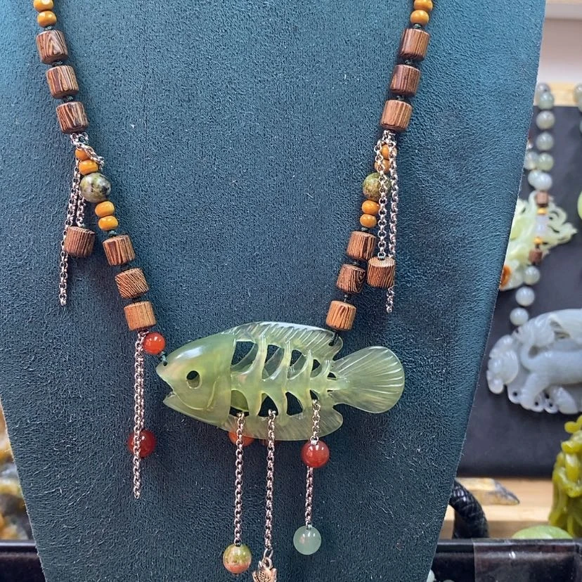 【闪购商品】蛇纹石玉吊坠未镶嵌